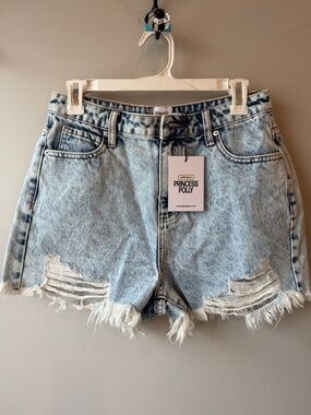 Princess Polly Anne NWT Acid Wash Light Blue Distressed Denim Shorts  6 cotton